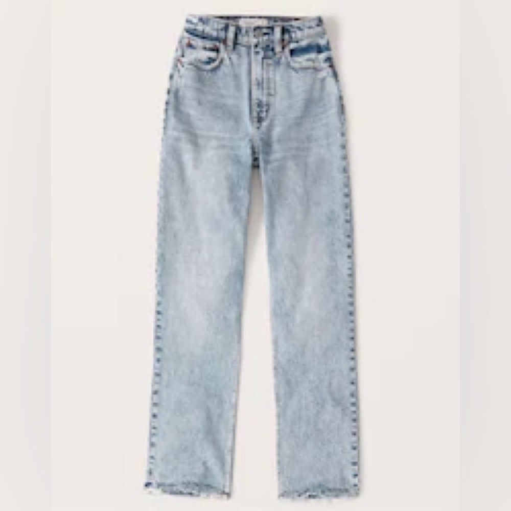 Abercrombie 90s Ultra High Rise Acid
Wash Straight Jeans